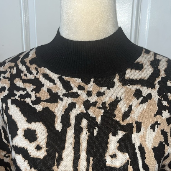 Chico’s women’s Leopard-Print Mock Neck Sweater Tunic size 1 US medium - Picture 4 of 10